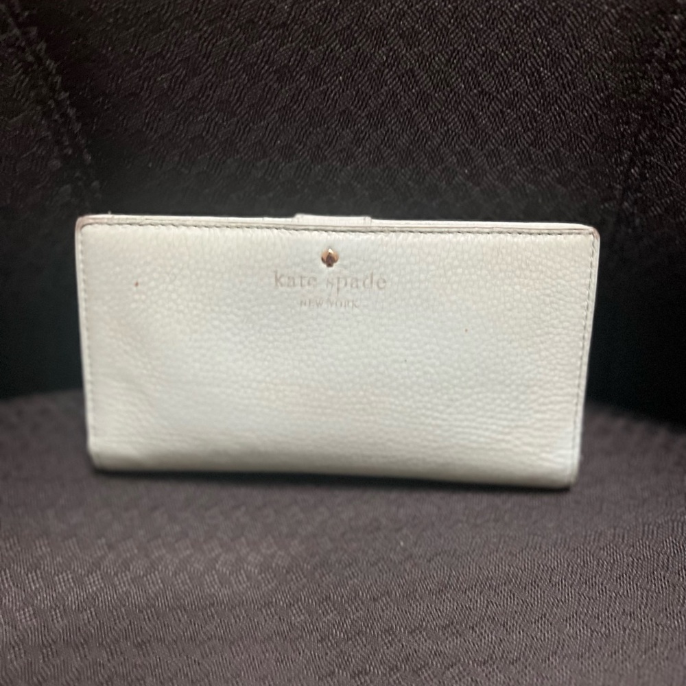 Kate Spade Wallet - Picture 4 of 4